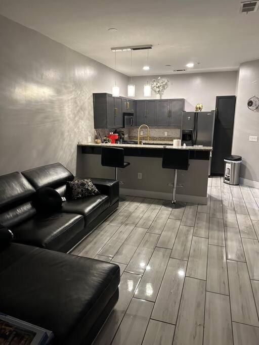 Apartment Welcome To The Auc Modern Unit Atlanta